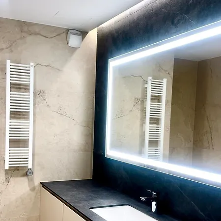 Baltic Infinity Resort&spa Dworek ミエンジズドロイェ