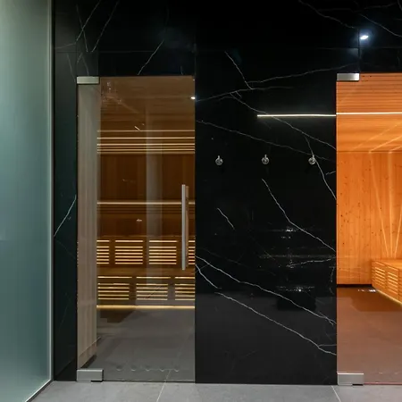 Baltic Infinity Resort&spa Dworek ミエンジズドロイェ